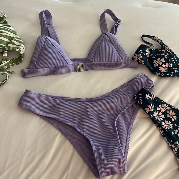 Bikini bundle - Picture 5 of 6